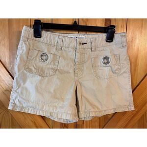 Tommy Hilfiger khaki shorts size 8P (2818)￼